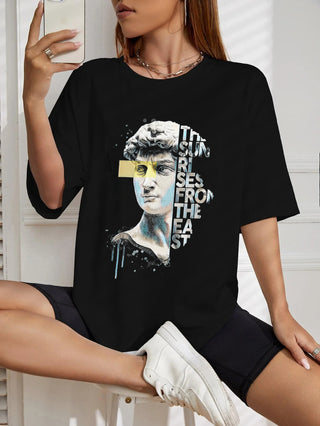 Camiseta Oversized Premium - The Sun Rises In The East